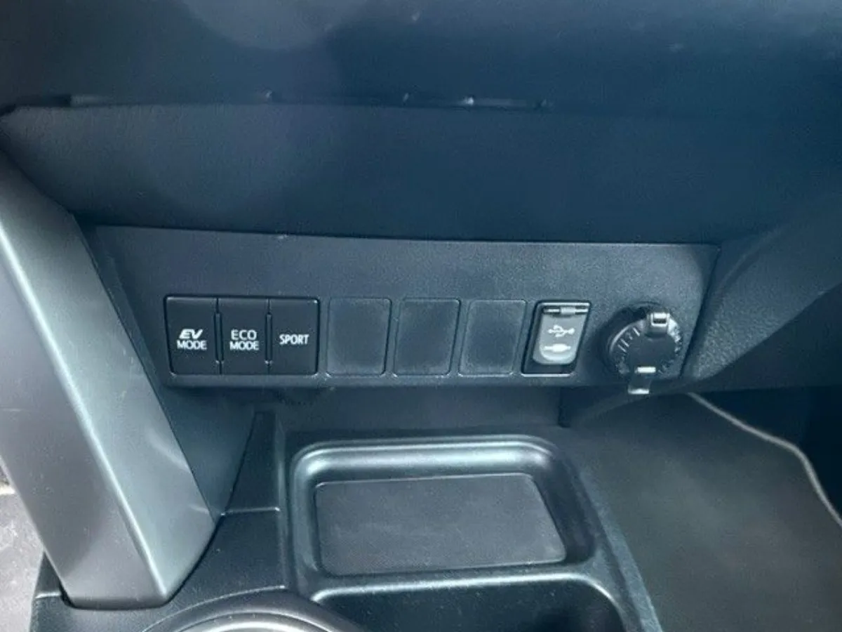 Toyota RAV4 2.5 Hybrid AWD · Edition-S — фото 12
