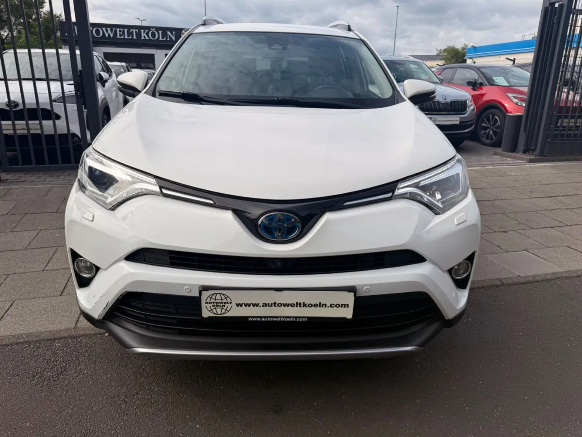 Toyota RAV4 2.5 Hybrid AWD · Executive — фото 2