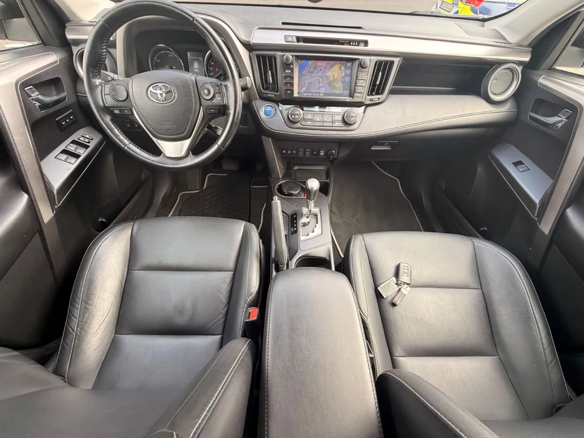 Toyota RAV4 2.5 Hybrid AWD · Executive — фото 9