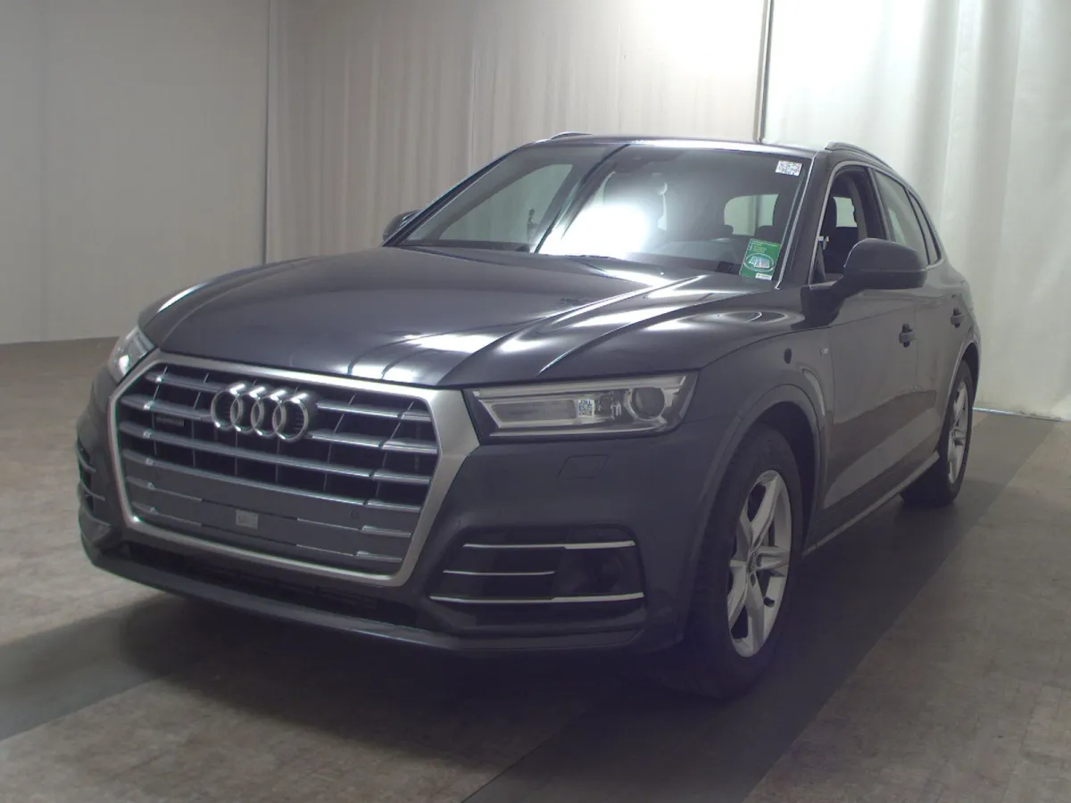 Audi Q5 TFSI e quattro · S line — фото 1