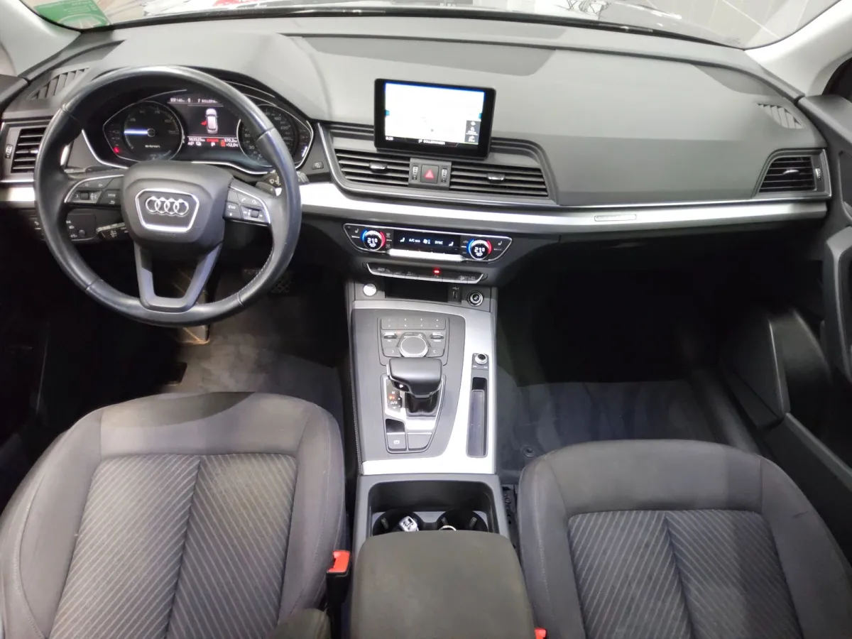 Audi Q5 TFSI e quattro · S line — фото 4