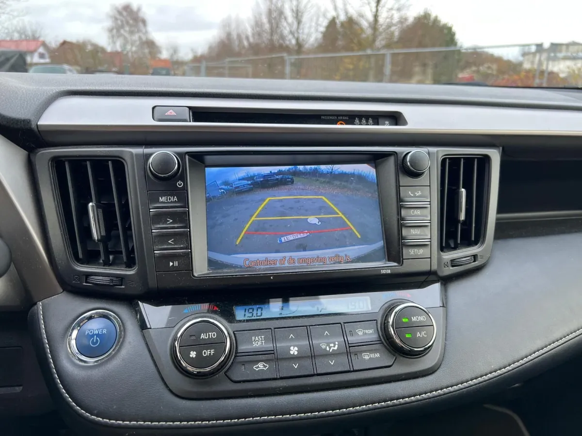Toyota RAV4 2.5 Hybrid AWD · Edition — фото 17