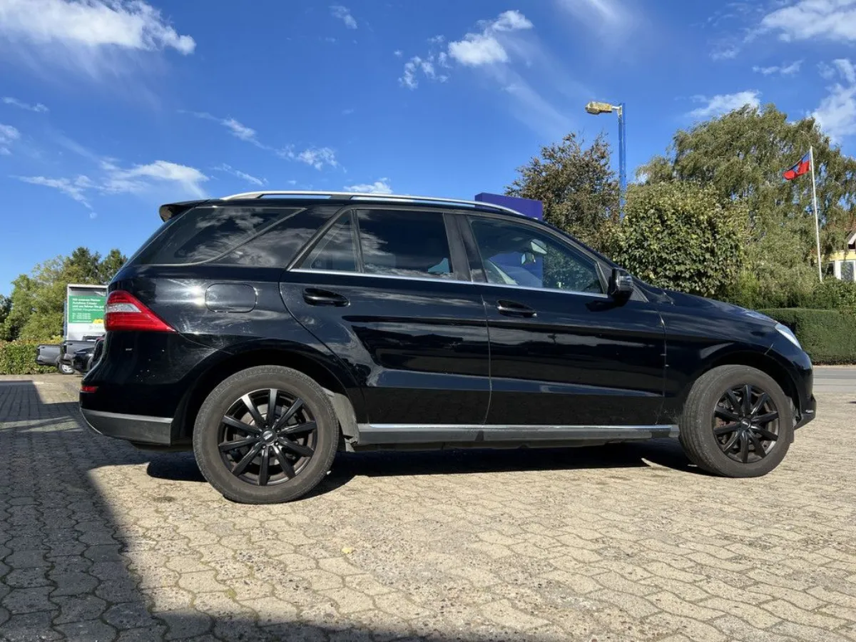 Mercedes-Benz ML 350 BlueTEC 4MATIC — фото 3