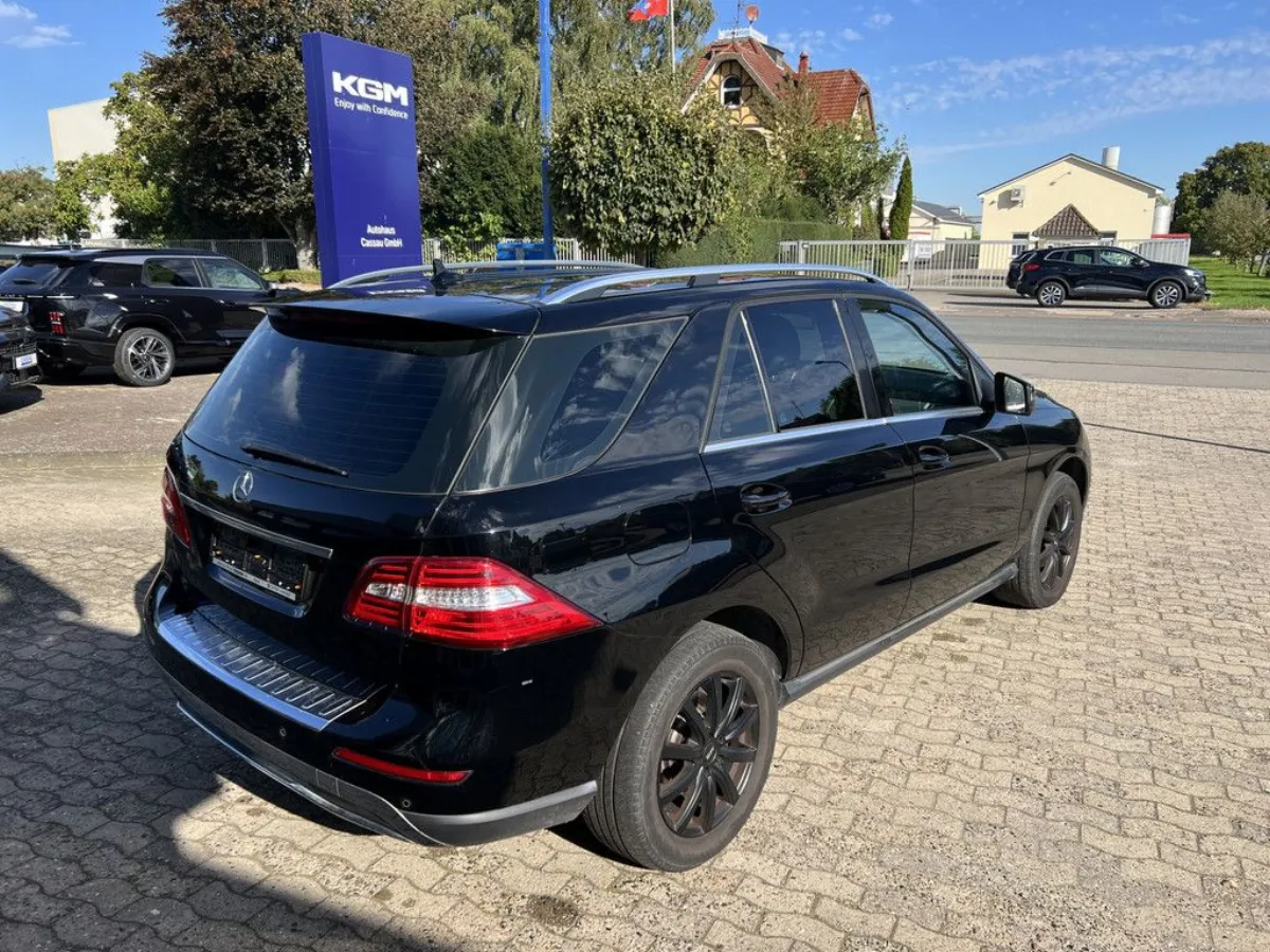 Mercedes-Benz ML 350 BlueTEC 4MATIC — фото 4