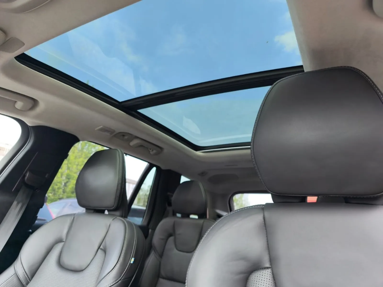 Volvo XC90 T8 Ultra Bright, photo 11