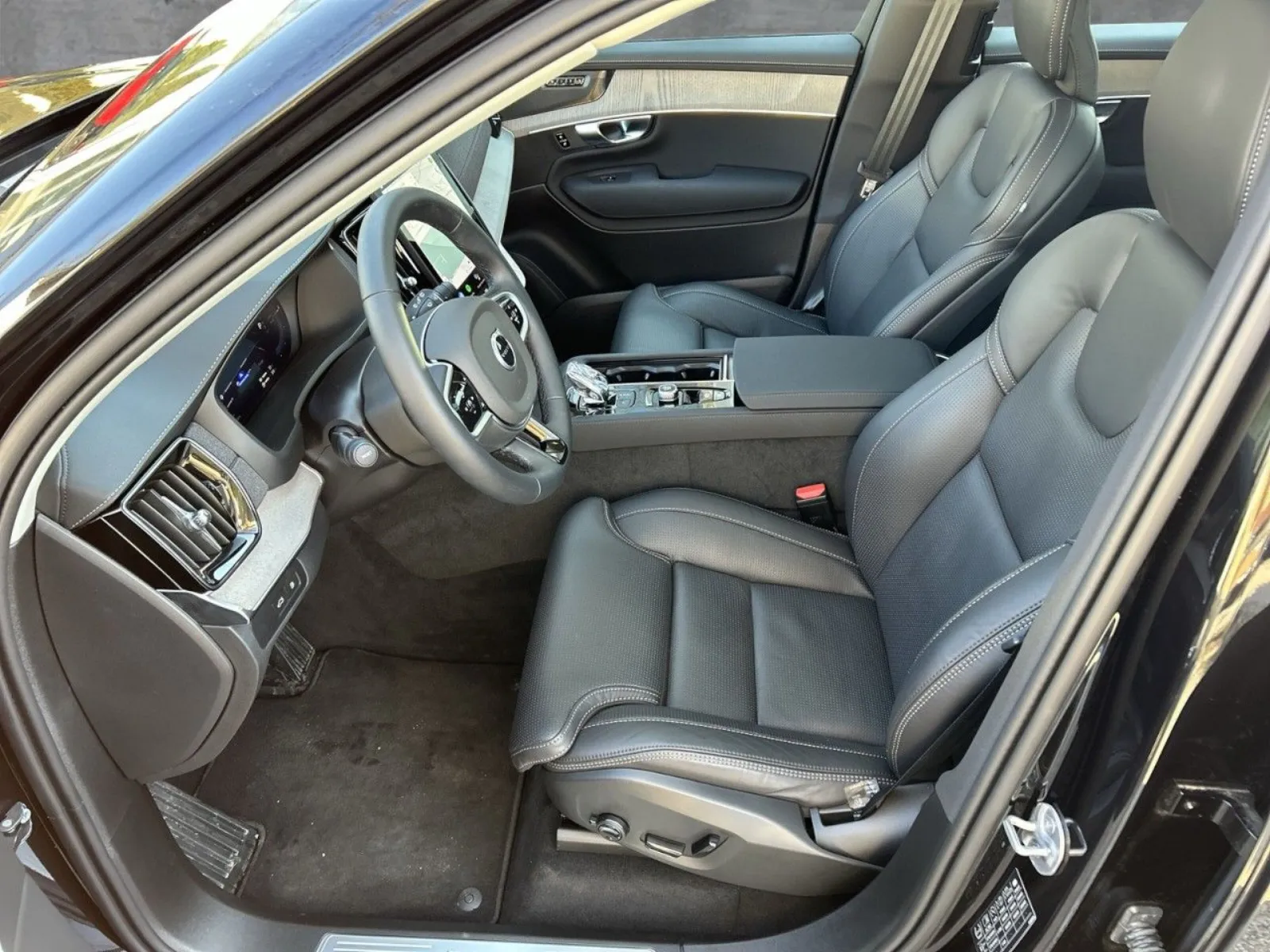 Volvo XC90 T8 Plus Dark, photo 9