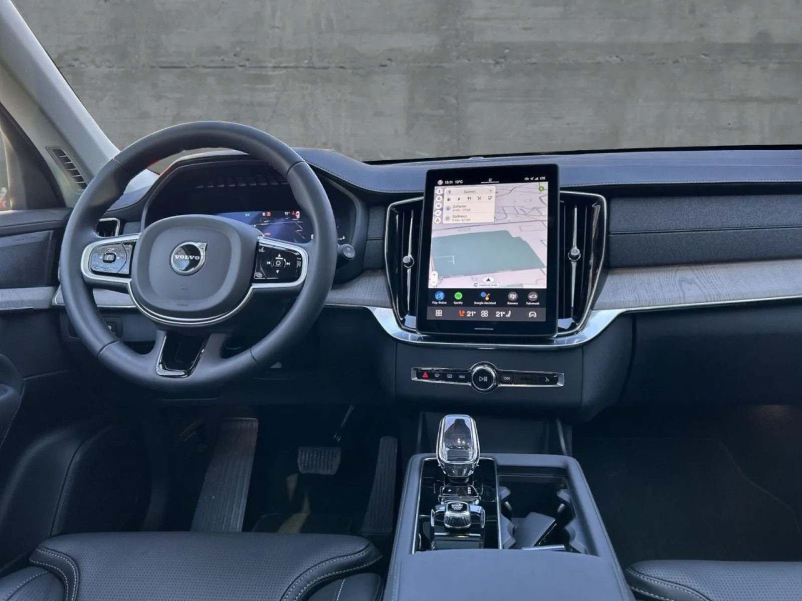 Volvo XC90 T8 Plus Dark, photo 10