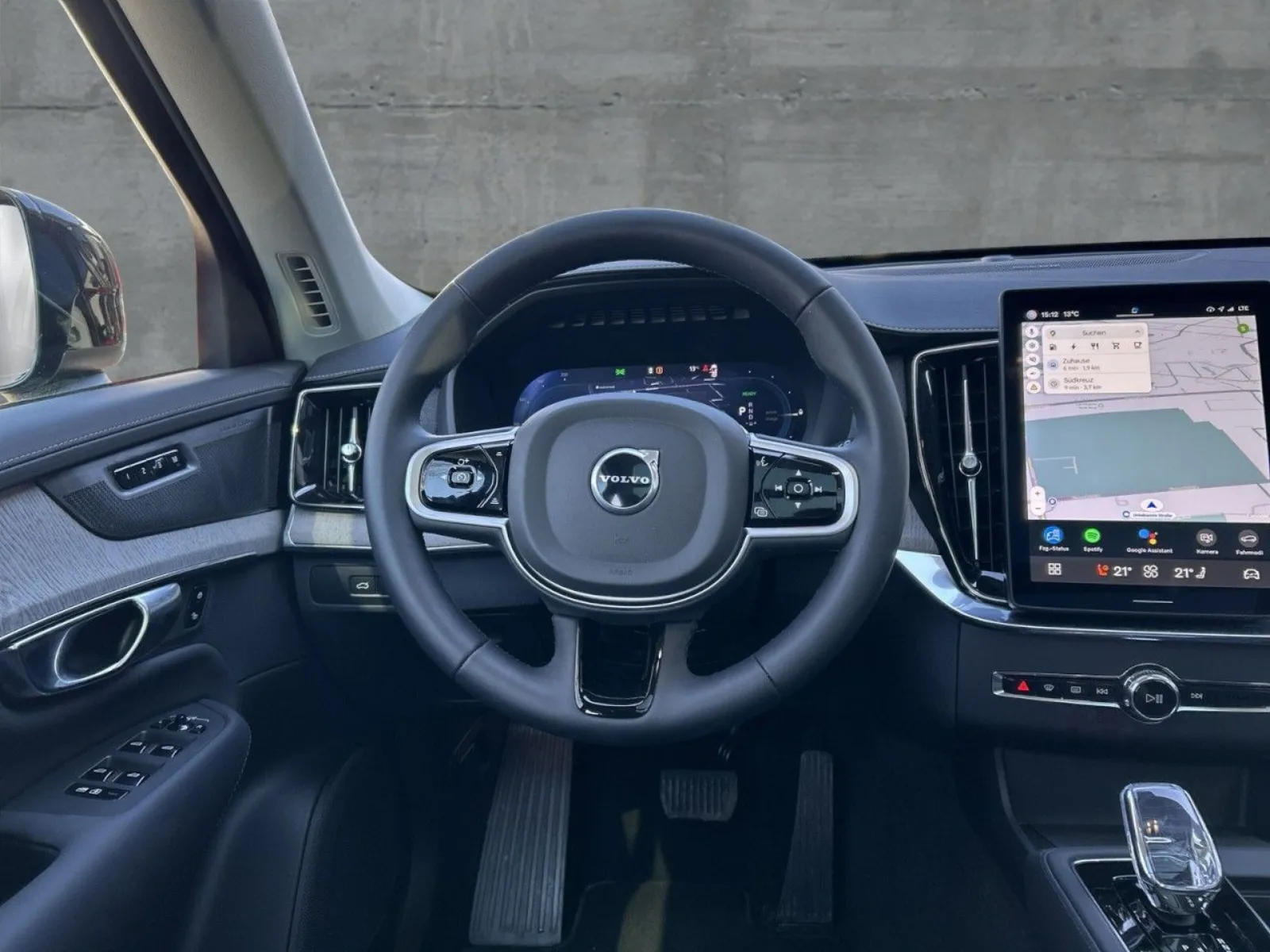 Volvo XC90 T8 Plus Dark, photo 13