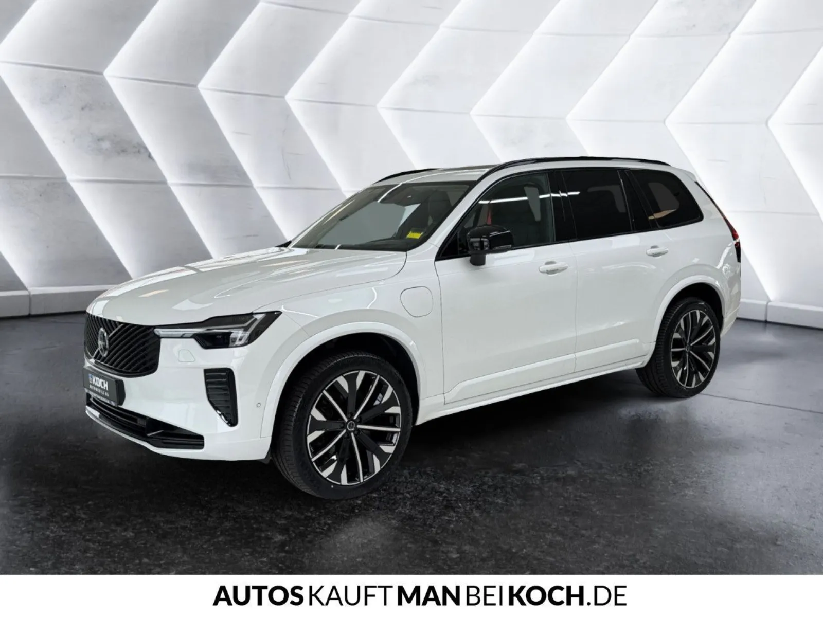 Volvo XC90 T8 Ultra Dark, photo 2
