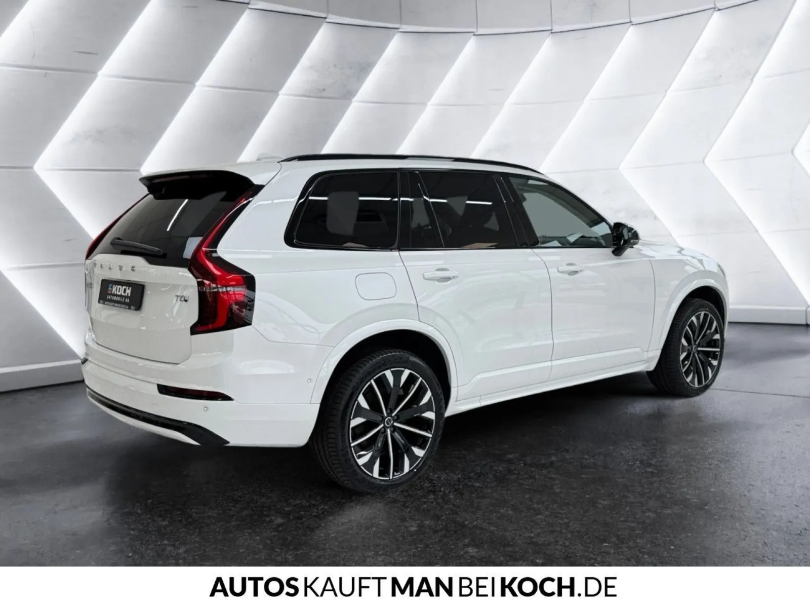 Volvo XC90 T8 Ultra Dark, photo 4