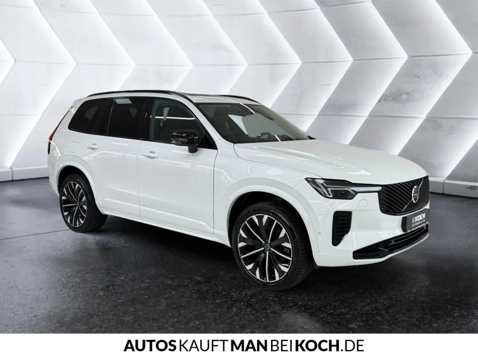 Volvo XC90 T8 Ultra Dark, photo 5