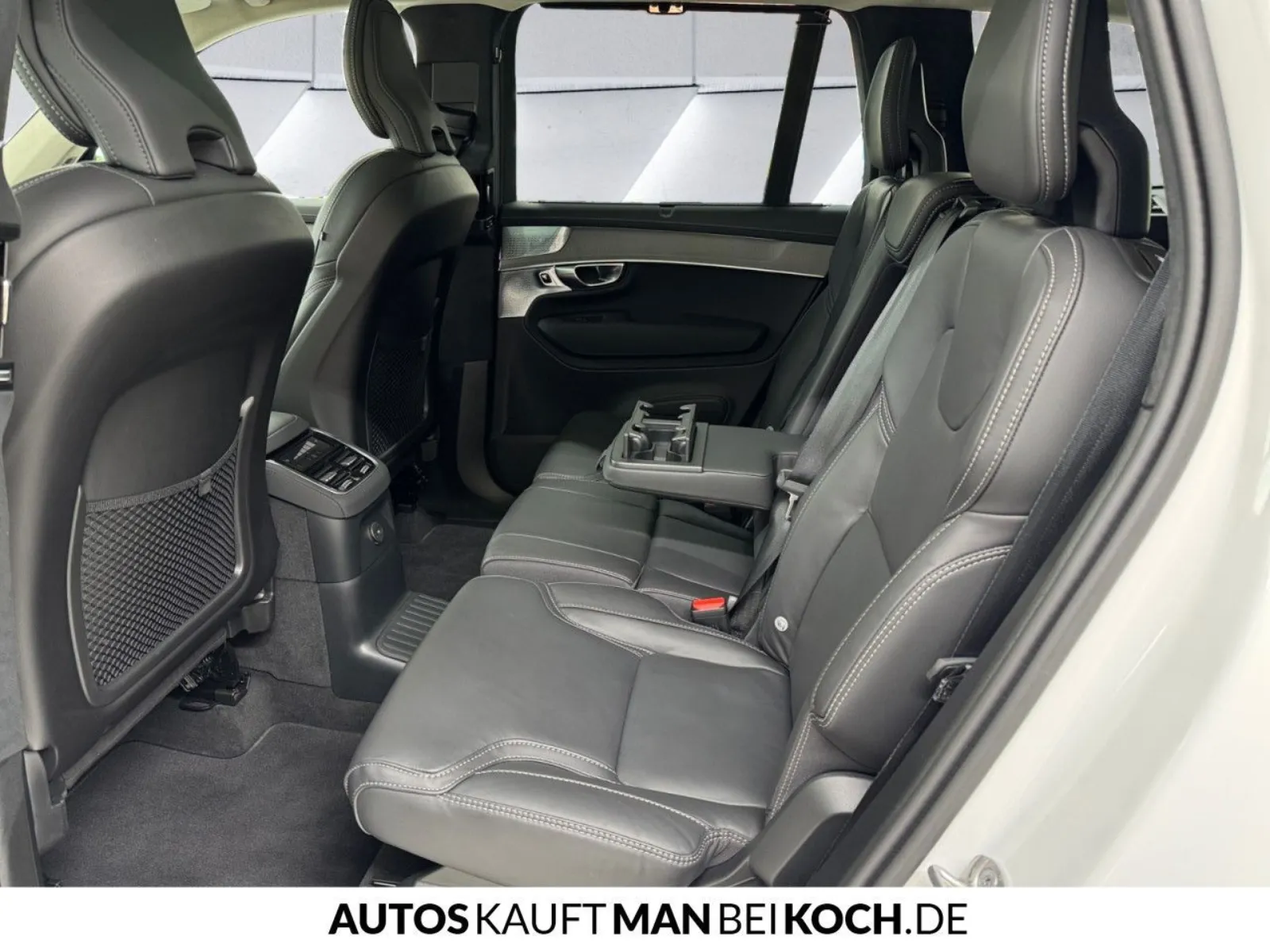 Volvo XC90 T8 Ultra Dark, photo 7