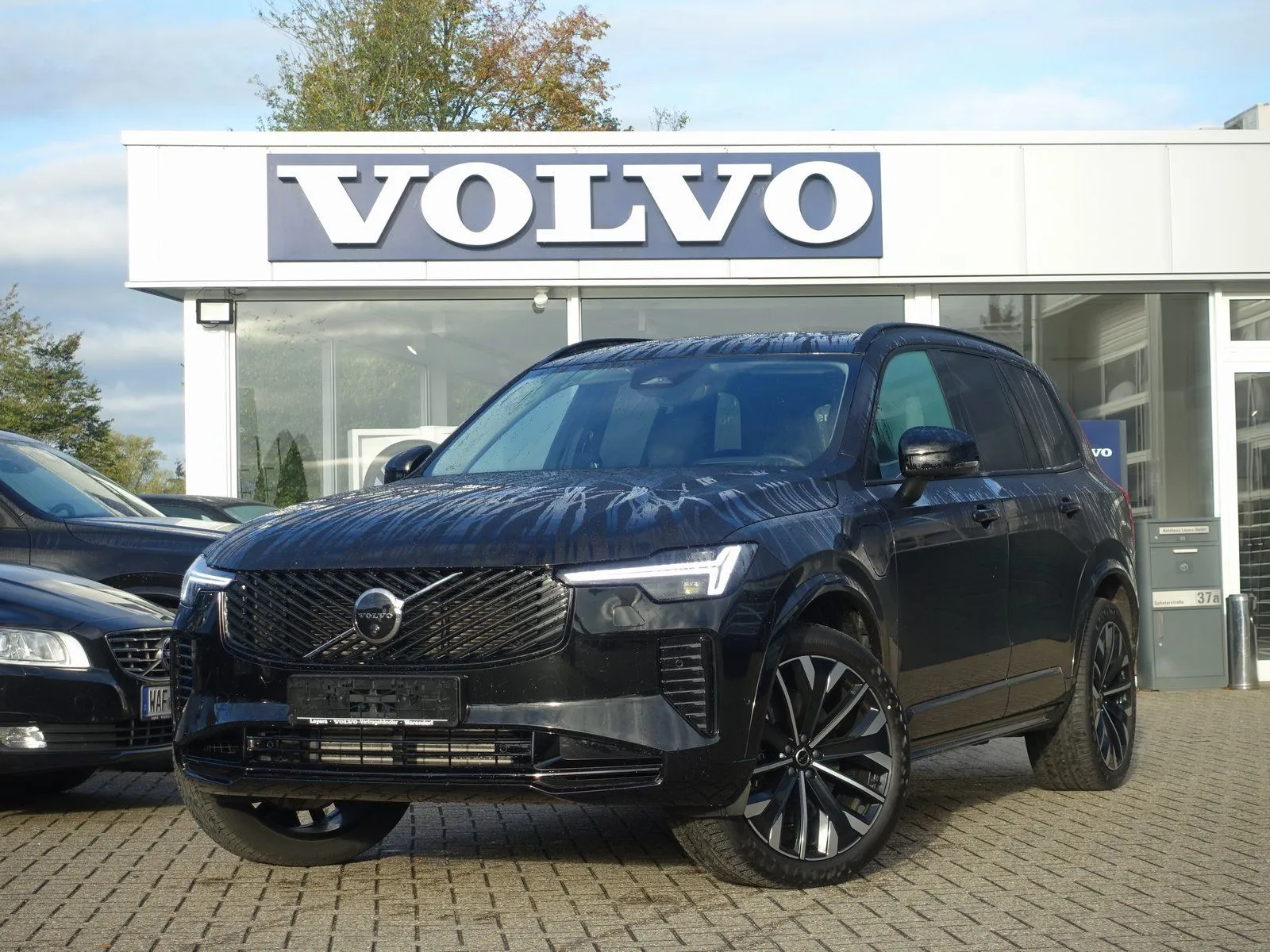 Volvo XC90 T8 Ultra Dark, photo 1
