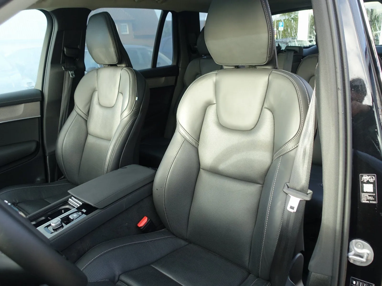 Volvo XC90 T8 Ultra Dark, photo 11