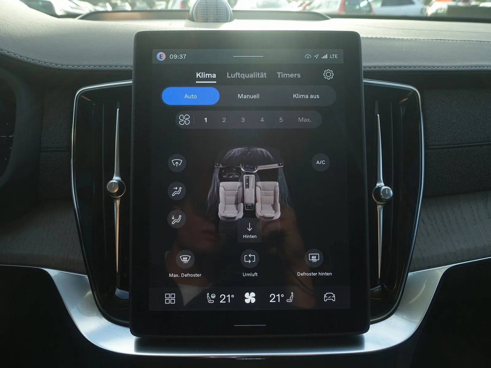 Volvo XC90 T8 Ultra Dark, photo 18