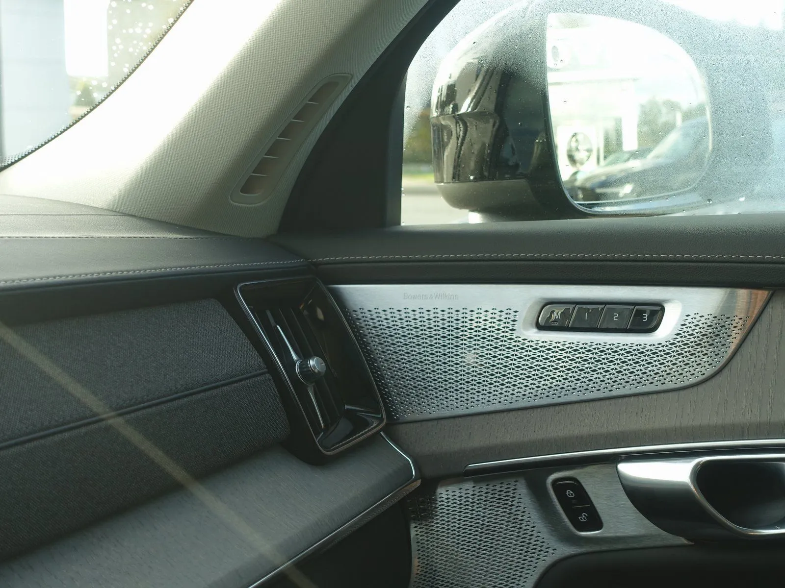 Volvo XC90 T8 Ultra Dark, photo 22
