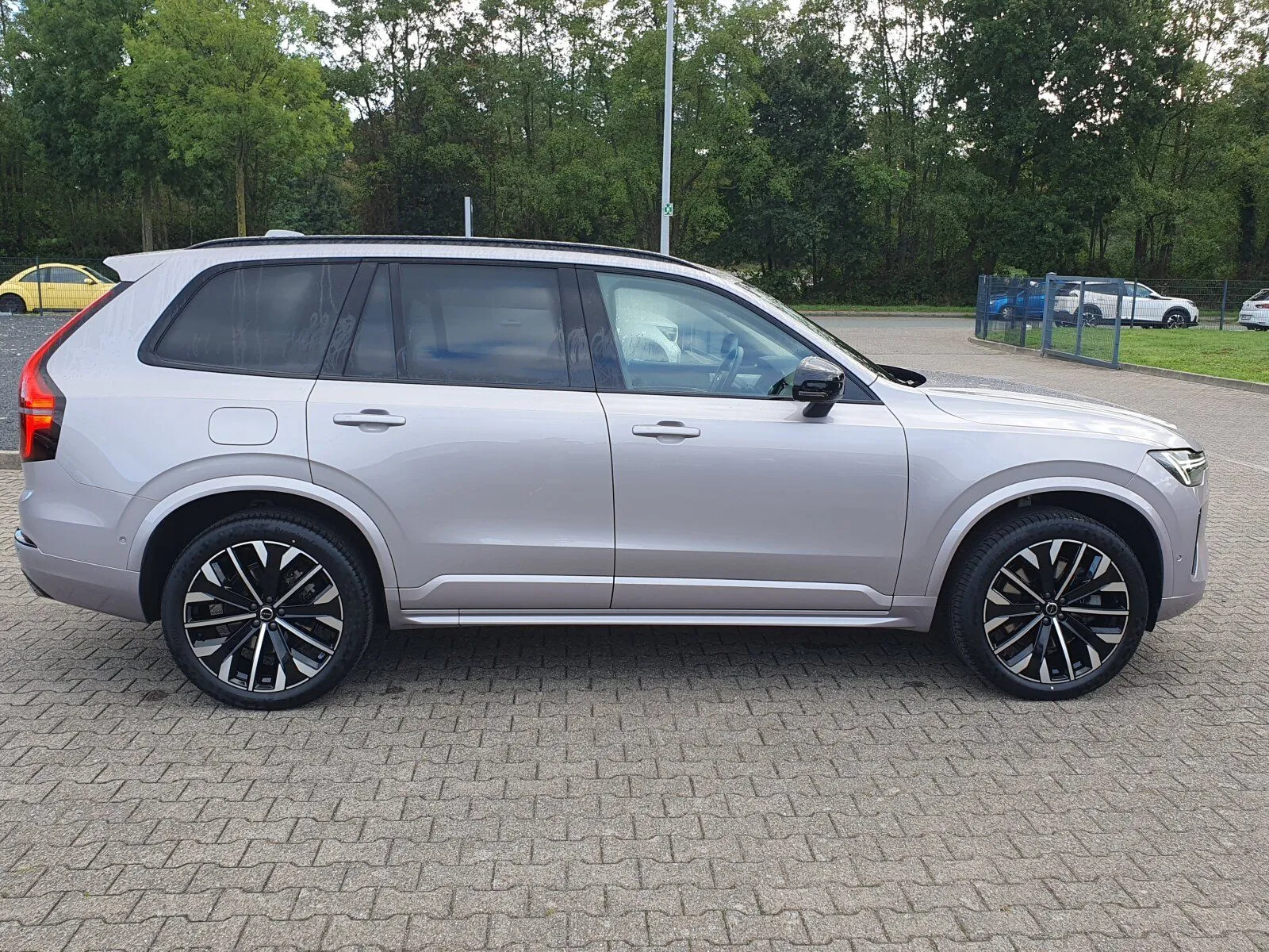 Volvo XC90 T8 Ultra Dark, photo 6