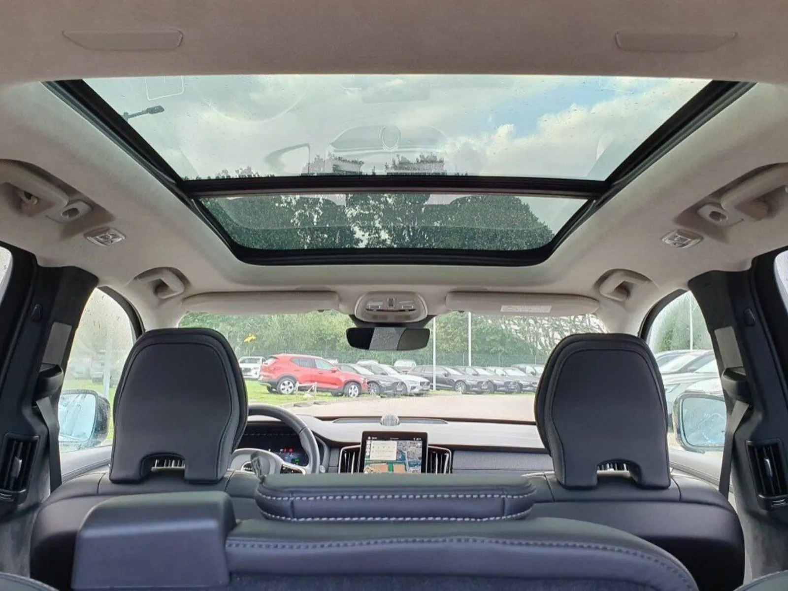 Volvo XC90 T8 Ultra Dark, photo 15