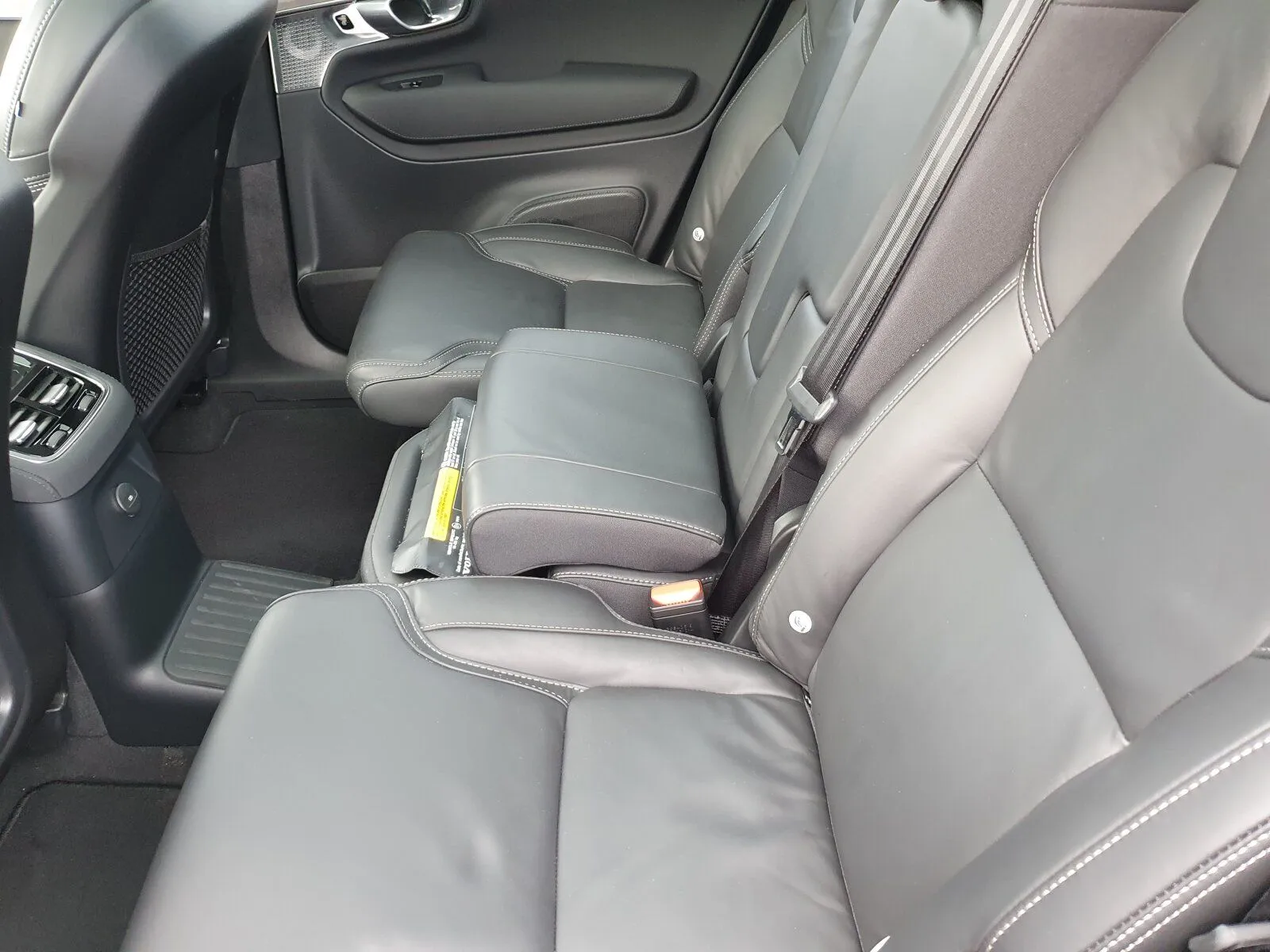 Volvo XC90 T8 Ultra Dark, photo 17